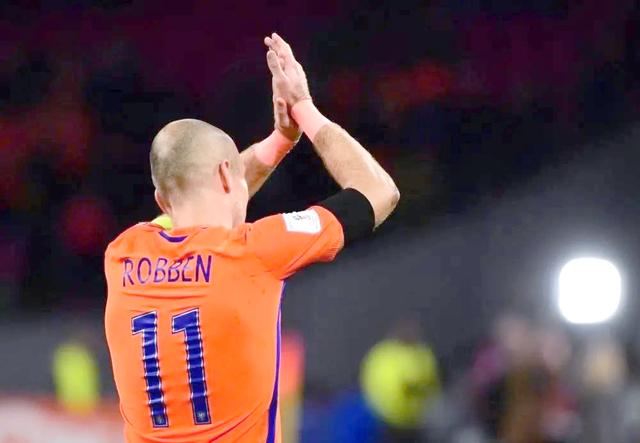 荷兰主场击败拉脱维亚，晋级前景广阔