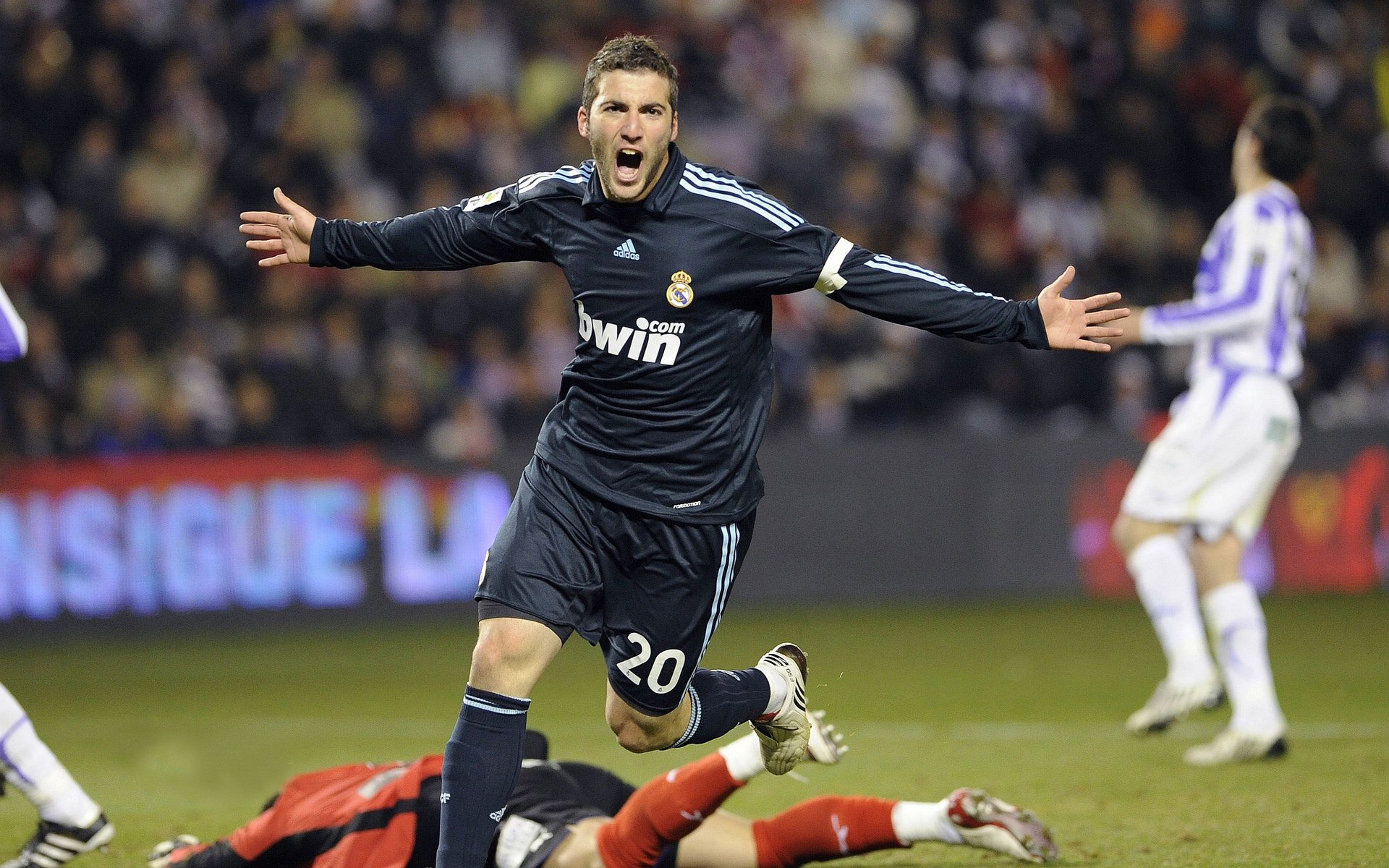 开云体育官方网站-法比尼奥的南美魔法，玻利维亚对阵牙买加中的唯一性高光