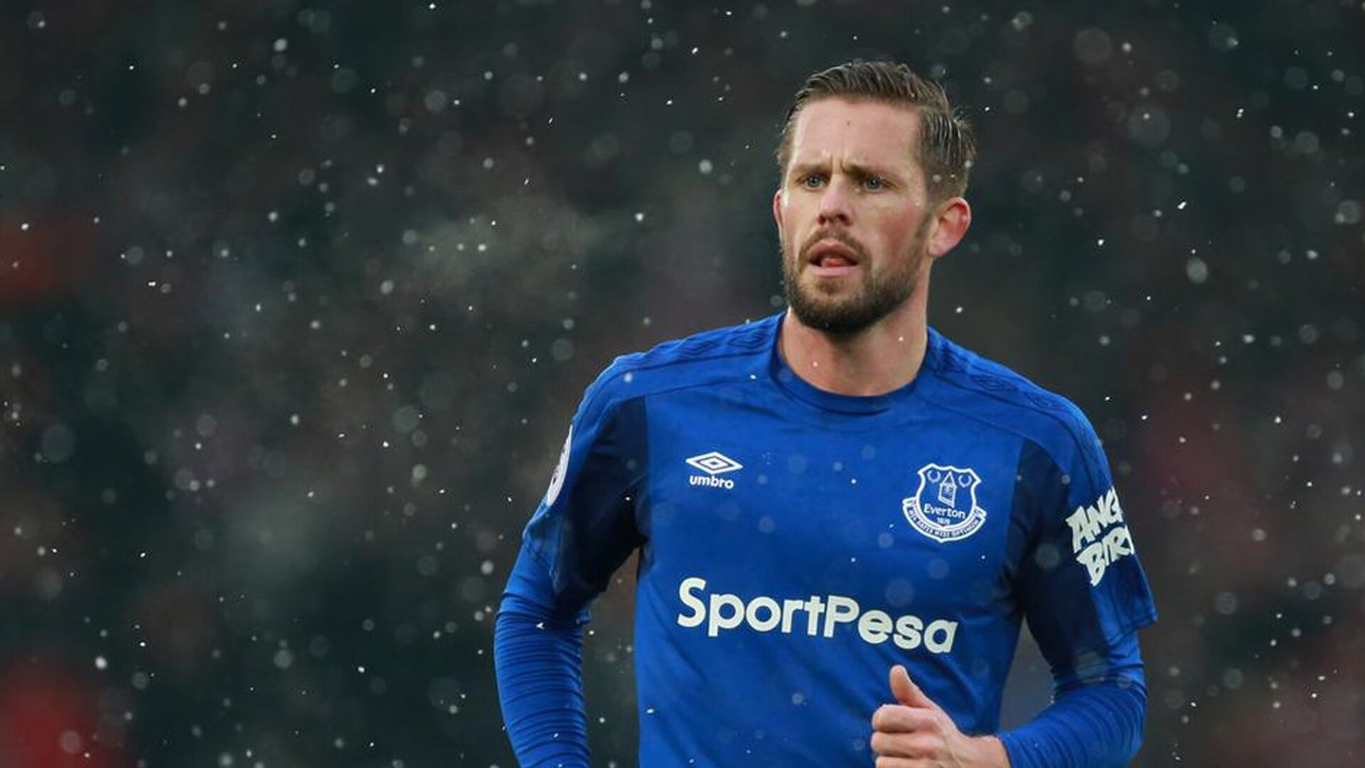 开云体育APP下载-拉文存在感拉满，开拓者与篮网的较量，见证新一代得分后卫的崛起