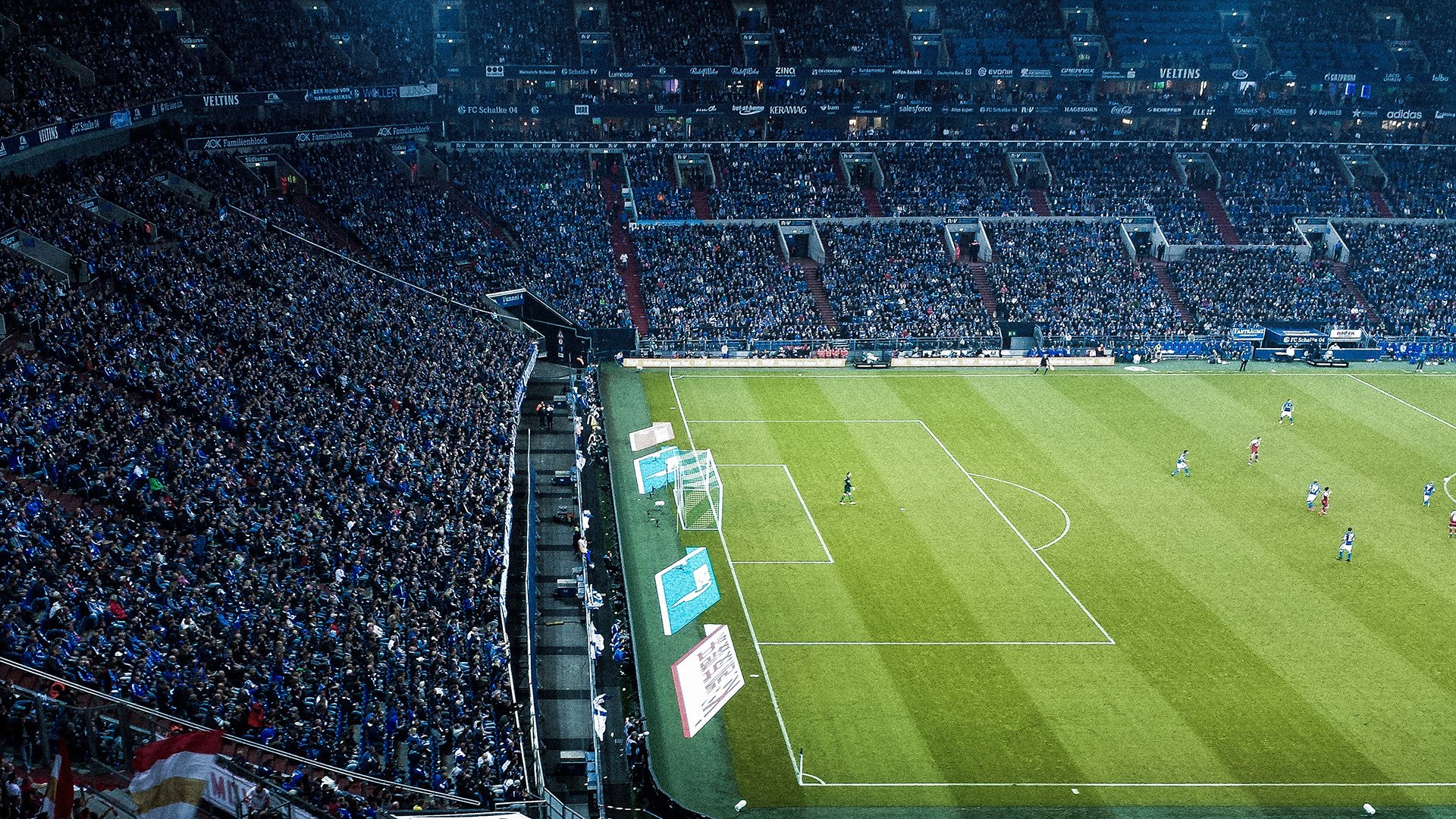 红黑军团强势登顶，凯恩火热状态引领欧洲足坛新格局